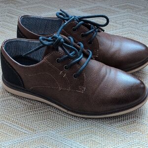 Boys Size 2 Max + Jake Dress Shoes